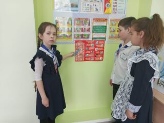 Это всем должно быть ясно, что шутить с огнем опасно.