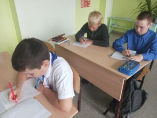 Подарок и письмо солдату.