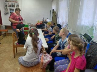 Дружба начинается с улыбки.